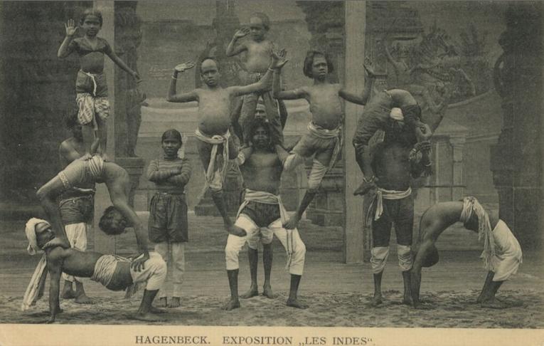 “Les Indes”라는 이름이 붙은 하겐바크 동물원의 사람쇼. 인도에서 잡혀온 사람들이 출연했다. 