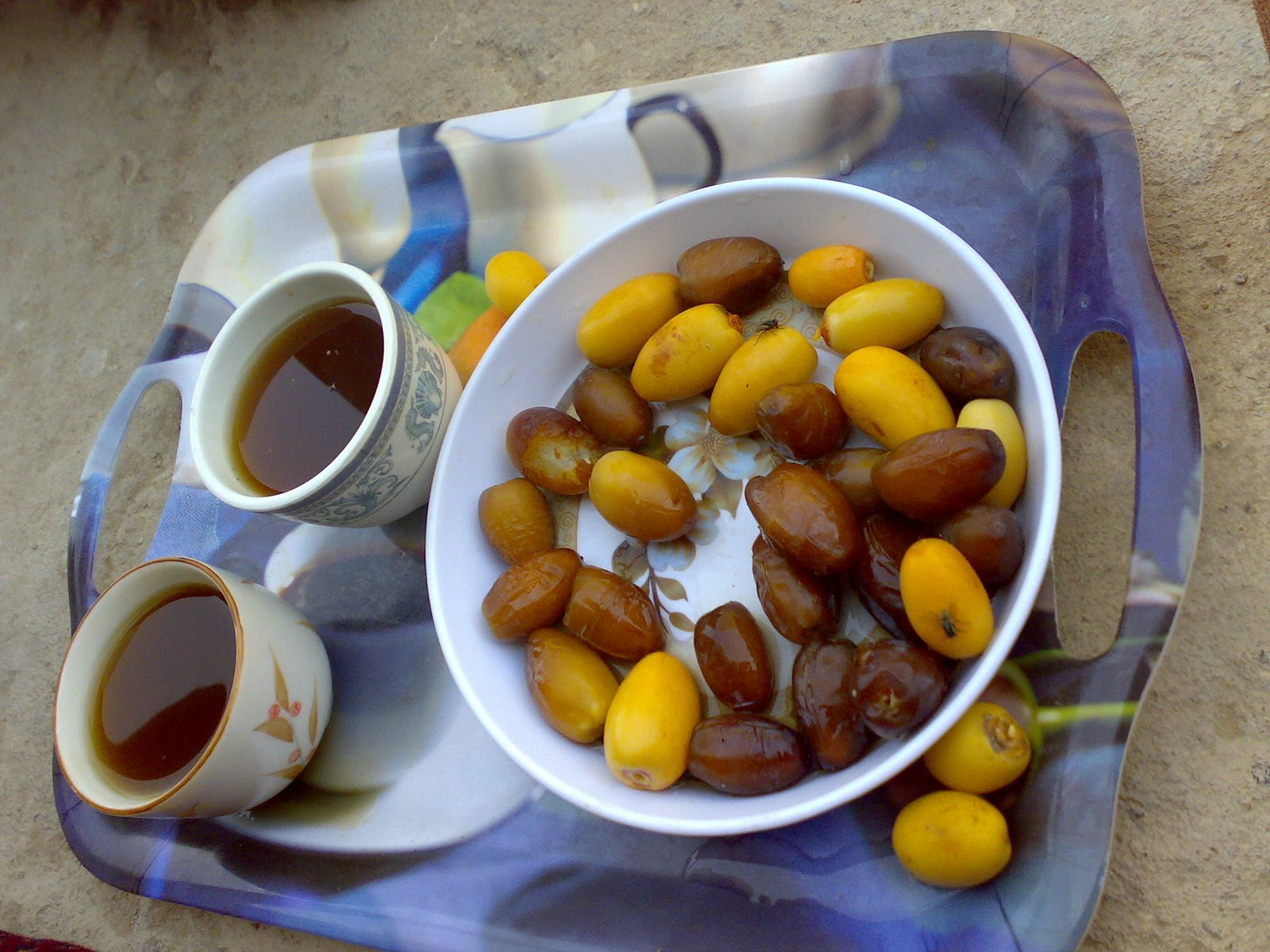 Date_and_coffee_meal_in_Shabwa_Yemen