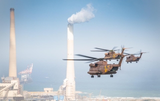Aviv_Kochavi_an_Amikam_Norkin_visit_to_Tel_Nof_IAF_base,_May_2020._IV